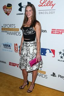 Hilary Swank feet photo thumbnail