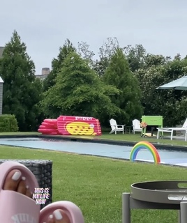 Chantel Jeffries feet photo thumbnail