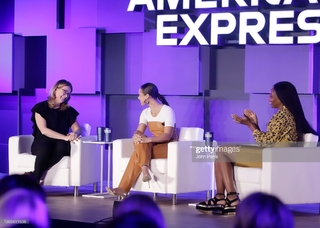 Alicia Keys feet photo thumbnail