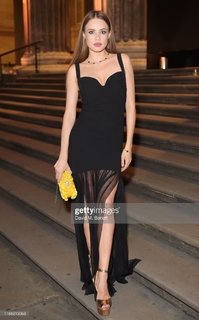 Xenia Tchoumitcheva feet photo thumbnail