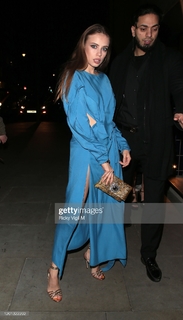 Xenia Tchoumitcheva feet photo thumbnail