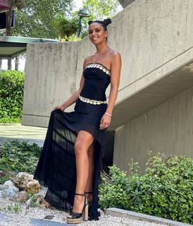 Cristina Pedroche feet photo thumbnail