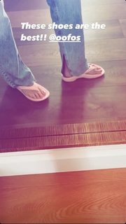 Kate Upton feet photo thumbnail