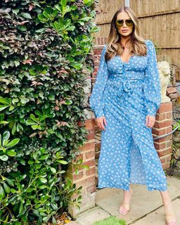 Amy Childs feet photo thumbnail