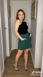 Larissa Manoela feet photo thumbnail