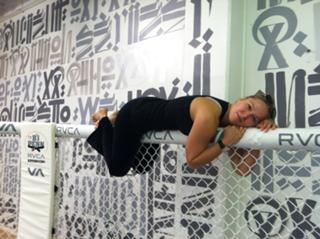 Ronda Rousey feet photo thumbnail