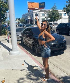 Jilly Anais feet photo thumbnail