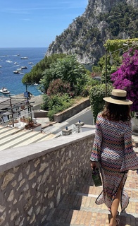 Caterina Balivo feet photo thumbnail