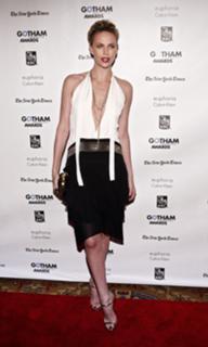 Charlize Theron feet photo thumbnail