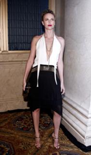 Charlize Theron feet photo thumbnail