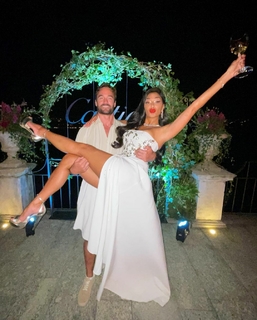 Nicole Scherzinger feet photo thumbnail