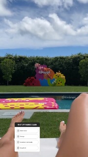 Chantel Jeffries feet photo thumbnail