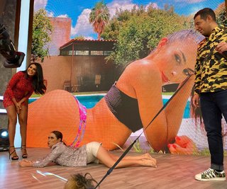 Cynthia Rodríguez feet photo thumbnail