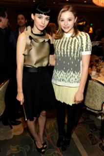 Rooney Mara feet photo thumbnail