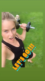 Alice Eve feet photo thumbnail