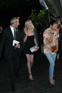 Kirsten Dunst feet photo thumbnail