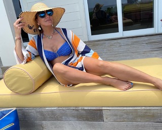 Lili Estefan feet photo thumbnail