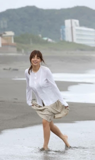 Ai Shinozaki feet photo thumbnail