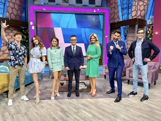 Cynthia Rodríguez feet photo thumbnail