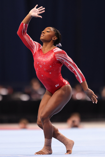 Simone Biles feet photo thumbnail