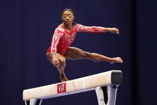 Simone Biles feet photo thumbnail