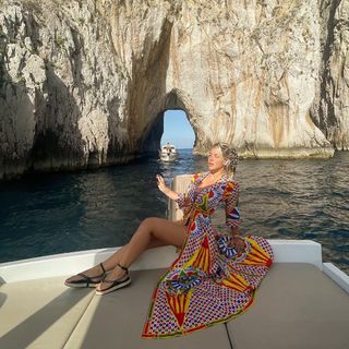 Wanda Nara feet photo thumbnail