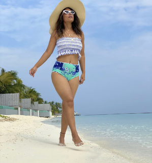 Hina Khan feet photo thumbnail