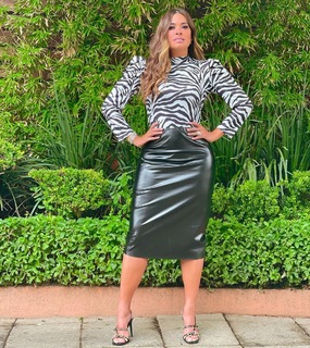 Galilea Montijo feet photo thumbnail