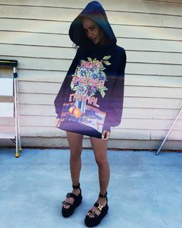 Thandiwe Newton feet photo thumbnail