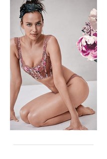 Irina Shayk feet photo thumbnail