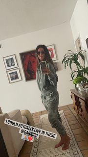 Emmanuelle Chriqui feet photo thumbnail