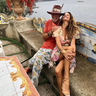 Brooke Burke feet photo thumbnail