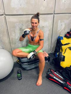 Joanna Jedrzejczyk feet photo thumbnail
