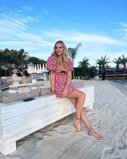 Chiara Ferragni feet photo thumbnail