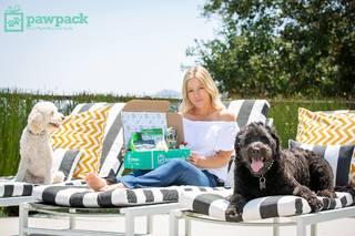 Jennie Garth feet photo thumbnail