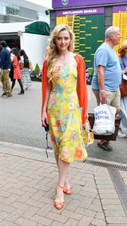 Kathryn Newton feet photo thumbnail