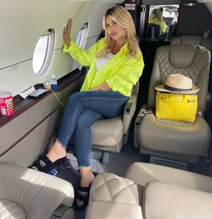 Wanda Nara feet photo thumbnail