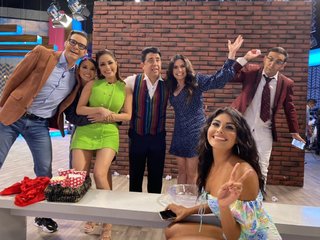 Cynthia Rodríguez feet photo thumbnail
