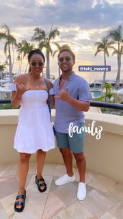 Tia Mowry feet photo thumbnail
