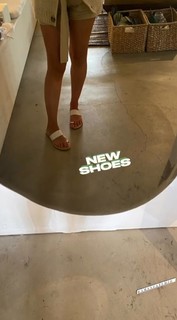 Sarah Michelle Gellar feet photo thumbnail