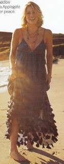 Christina Applegate feet photo thumbnail