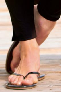 Paige Butcher feet photo thumbnail