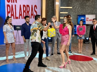 Cynthia Rodríguez feet photo thumbnail
