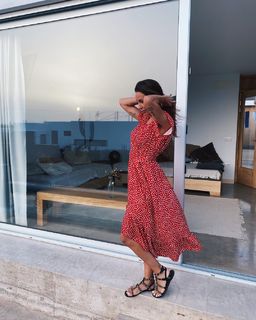 Giorgia Crivello feet photo thumbnail