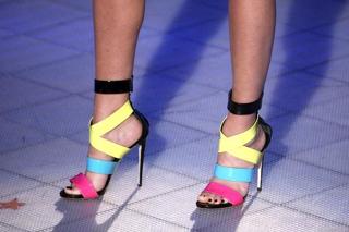 Alessia Marcuzzi feet photo thumbnail