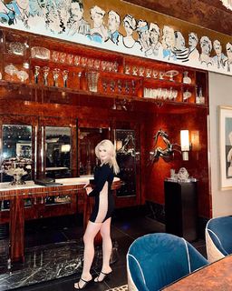 Ariel Winter feet photo thumbnail