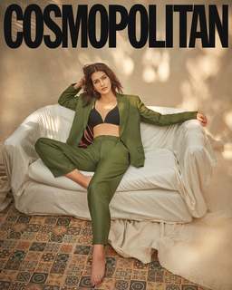 Kriti Sanon feet photo thumbnail