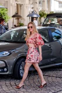 Katheryn Winnick feet photo thumbnail