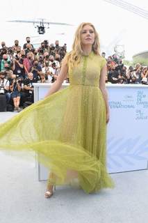Katheryn Winnick feet photo thumbnail