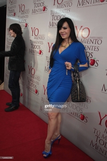 Maribel Guardia feet photo thumbnail